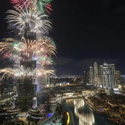 Full Burj Khalifa & Fountain View Living & Bed