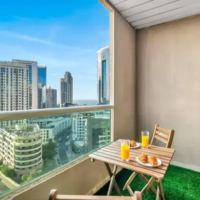 Spacious Home in the heart of Marina w Seaview