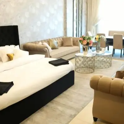 Luxury Apartment by oima leasing property