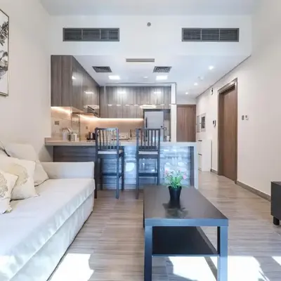 Elite LUX Holiday Homes - Stunning Lake View 1BHK Retreat in JLT