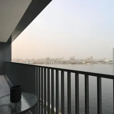 Waterfront 2BR with Dubai Skyline Views