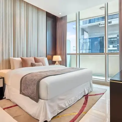 Downtown 1BR - 5 minutes to mall - panoramic pool