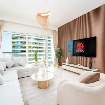Exclusive Beachfront 2 Bed with Pool & Palm View