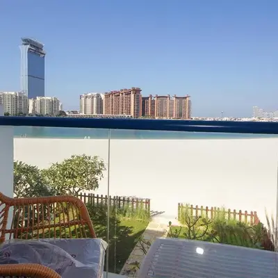 Breathtaking Villa With Roof Garden and Beach access
