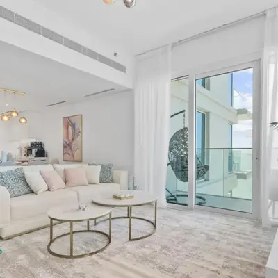 Sea-view 2BD apt with private beach in La Vie