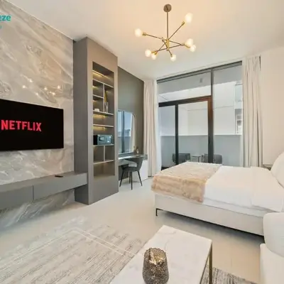 Blue Breeze - Trendy Studio with Balcony & Stylish Interiors