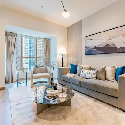 Renovated Unit with Skyscraper Views