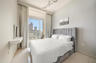 Gallery image of beautiful canal view 1-bedroom apartment in the heart of business bay in Dubai