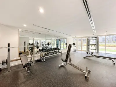 Gallery image of beautiful canal view 1-bedroom apartment in the heart of business bay in Dubai
