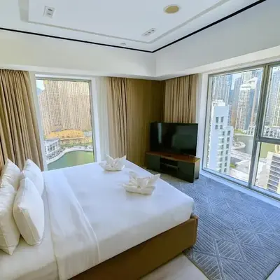 JW Marriott Stylish 1BR - Marina View - Direct Dubai Marina Mall Access - Pool & Gym - Free Parking