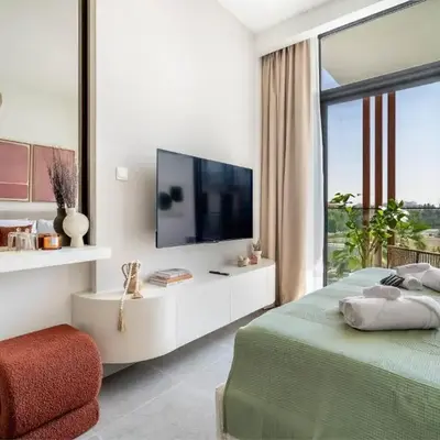 Exquisitely designed studio in Oxford terraces JVC