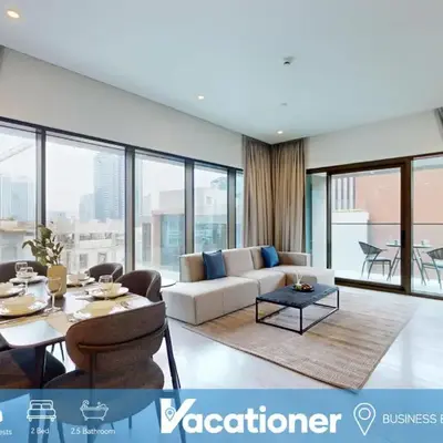 Peninsula - Modern Two Bedroom in Business Bay