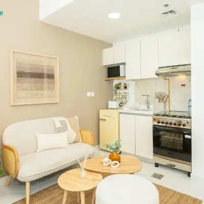 Blue Breeze - Elegant Studio in Serenity Lake 5