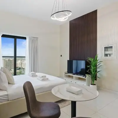 Modern Studio with all Amenities Ideal Location