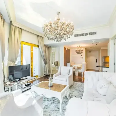Luxury Spacious Condo in the Iconic Park Towers