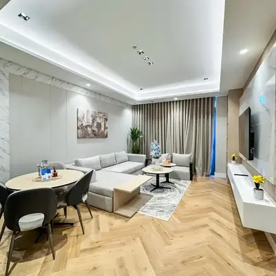 Vserve High Floor Bliss in Dubai's Iconic Skyline