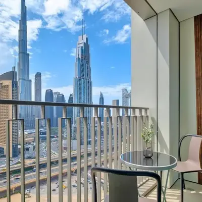 Vibrant Luxe Burj Khalifa Views-Dubai Mall Access by Maxx Value Homes