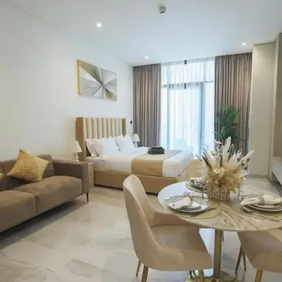 Stunning Studio in Peninsula Five