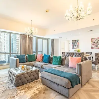 Serene 2BR Escape - Al Majara - Waterfront Stay