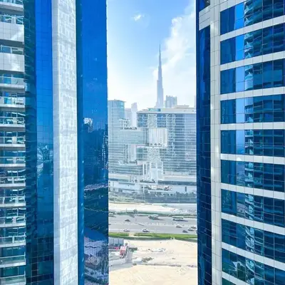 2BR Apartment in Paramount Tower