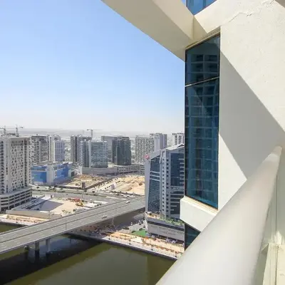 Luxury Damac Studio w Canal View Near Burj Khalifa