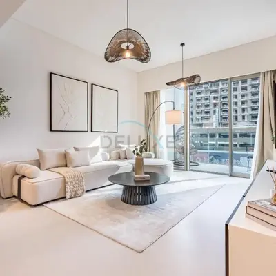 City Vibe 1BR with Outdoor Space