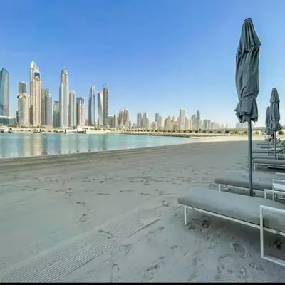 AWS Holiday Homes - Amazing Beachfront Stay