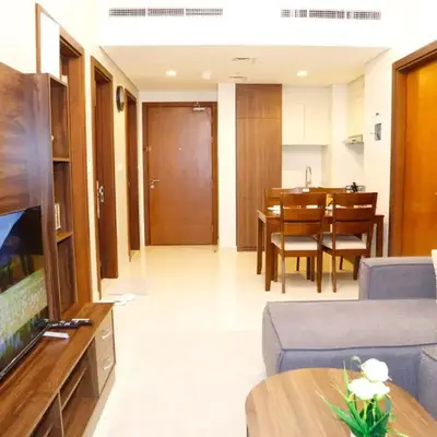 Stylish 2BR Apt in Business Bay Burj & Creek Views