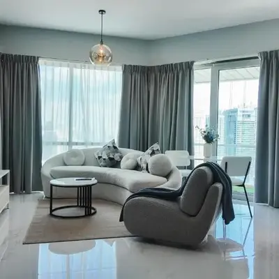 Sky High 2BR Stay Amazing Marina Views Near Metro & Mall