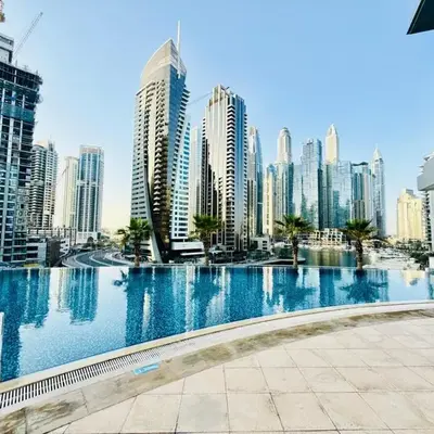 Stylish 1BHK in Marina Steps to Metro & Marina Walk