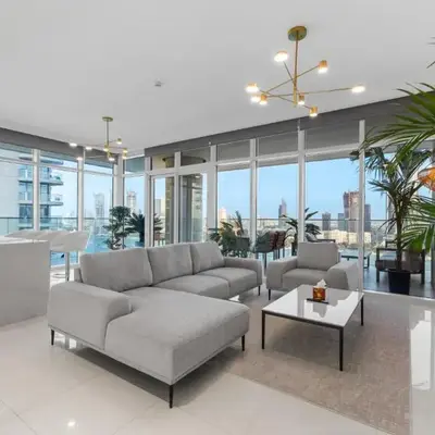 Full Sea View & Dubai Skyline - 4BR LUX Beachfront