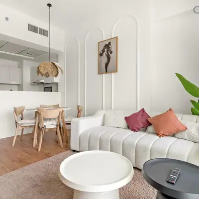 1BR with Balcony Near Metro Station