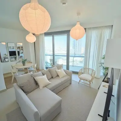 Luxury 1BR Downtown Dubai Skyline & Sea View