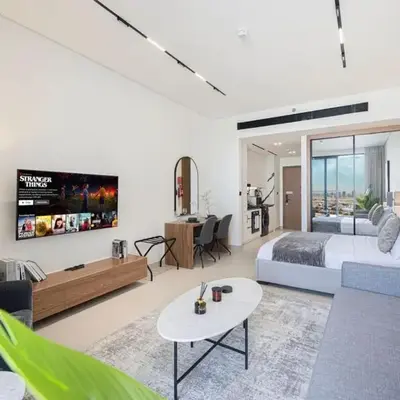 New Studio in Business Bay with private Jacuzzi
