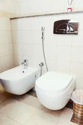 a bathroom with a tub and a toilet and a sink at Full Marina view, mins to JBR beach, Ain Dubai, Palm in Dubai