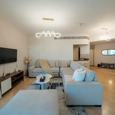 Homes & Beyond l 2BR in the Heart of Dubai Marina