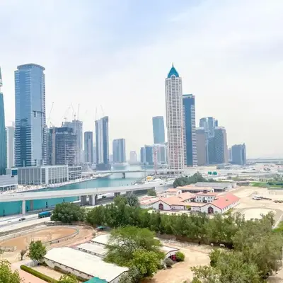 Business Bay 2BR in Amna Tower & Canal Views