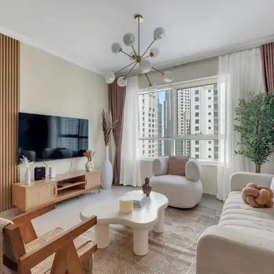 Dubai Marina Promenade 1BR Apartment with Pool near JBR