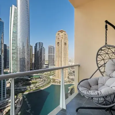Luxury JLT 1BR Lakeview 5 min Metro & Marina