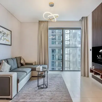 STAY BY LATINEM Luxury 1BR Holiday Home CVR B803 Near Burj Khalifa