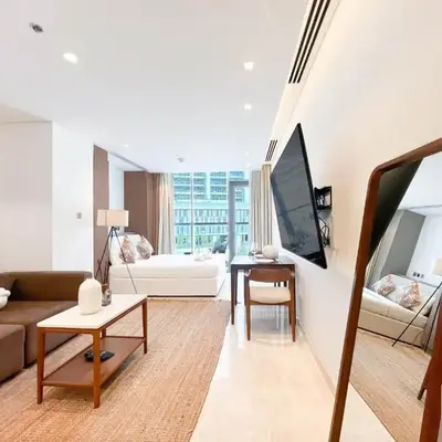 Streling Studio with Balcony & City Views