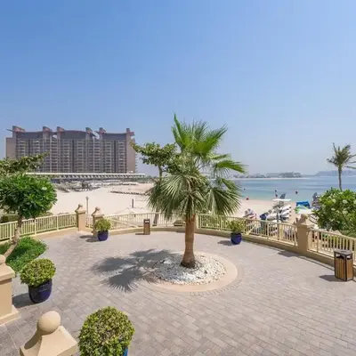 Breathtaking 1BR Sea-View Palm Apt Beach & Pool