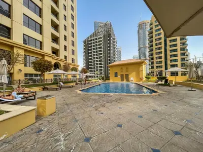 Gallery image of StayShort - Modern JBR Apartment Sleeps 4 with Pool & Balcony in Dubai