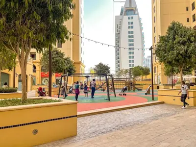 Gallery image of StayShort - Modern JBR Apartment Sleeps 4 with Pool & Balcony in Dubai