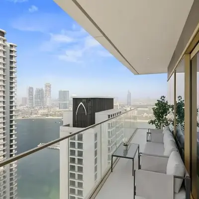 Elegant 2BR in Beachfront with Stunning Marina Views