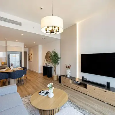 Luxury 2BR Downtown