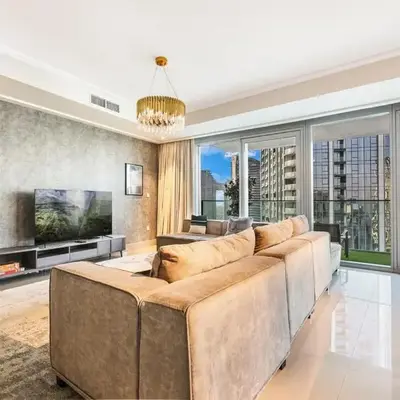 FIRST CLASS 4BR Burj Khalifa View Modern Gem