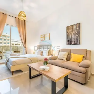 Studio with Balcony Overlooking the Community