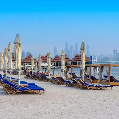bnbme - Luxury Anantara Palm Apt Beachfront Lagoon Pools Balcony & Spa Access