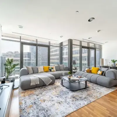 Lavish 2BR - Study with Spacious Balcony in DIFC